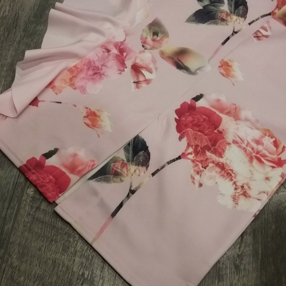 These available in dif listings in my closet - Picture 5 of 8